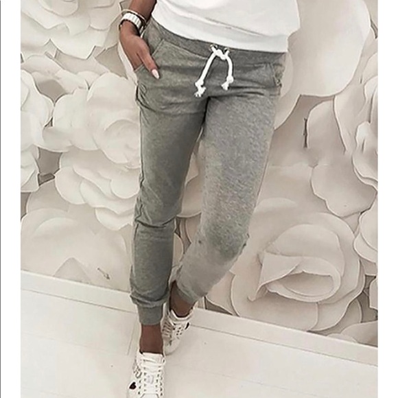 Last One ~ Host Pick X 2 ~ Casual Loungewear - Picture 3 of 4